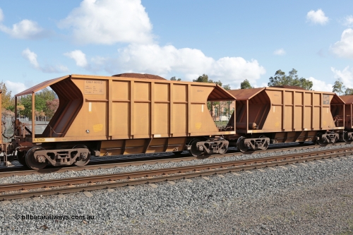 140601 4607
Midland, loaded iron ore train #1030 heading to Kwinana, CFCLA leased CHEY type waggon CHEY 8019 one pair of 120 bar coupled pairs built by Bluebird Rail Operations SA in 2011-12. June 1, 2014.
Keywords: CHEY-type;CHEY8019;Bluebird-Rail-Operations-SA;2011/120-19;