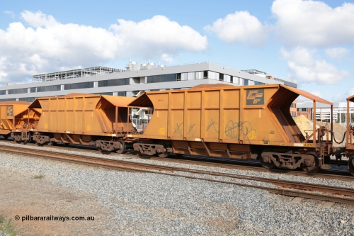 140601 4635
Midland, loaded iron ore train #1030 heading to Kwinana, CFCLA leased CHEY type waggon CHEY 8010 one pair of 120 bar coupled pairs built by Bluebird Rail Operations SA in 2011-12. 1st June 2014.
Keywords: CHEY-type;CHEY8010;Bluebird-Rail-Operations-SA;2011/120-10;