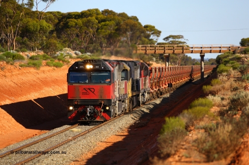 190109 1552
Binduli, Mineral Resources Ltd empty iron ore train 4030 with MRL 005 'Carina Flyer' with serial number R-0113-05/14-508 and is a UGL Rail Broadmeadow NSW built GE C44ACi model locomotive, one of six such units built for Mineral Resources in 2014.
Keywords: MRL-class;MRL005;UGL-Rail-NSW;GE;C44ACi;R-0113-05/14-508;