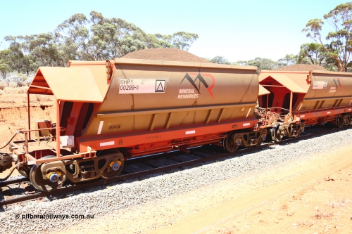 190129 4331
Binduli, on Mineral Resources Ltd loaded iron ore train service from Koolyanobbing to Esperance #3033 with MRL's MHPY type iron ore waggon MHPY 00299 built by CSR Yangtze Co China serial 2014/382-299 in 2014 as a batch of 382 units, these bottom discharge hopper waggons are operated in 'married' pairs.
Keywords: MHPY-type;MHPY00299;2014/382-299;CSR-Yangtze-Co-China;