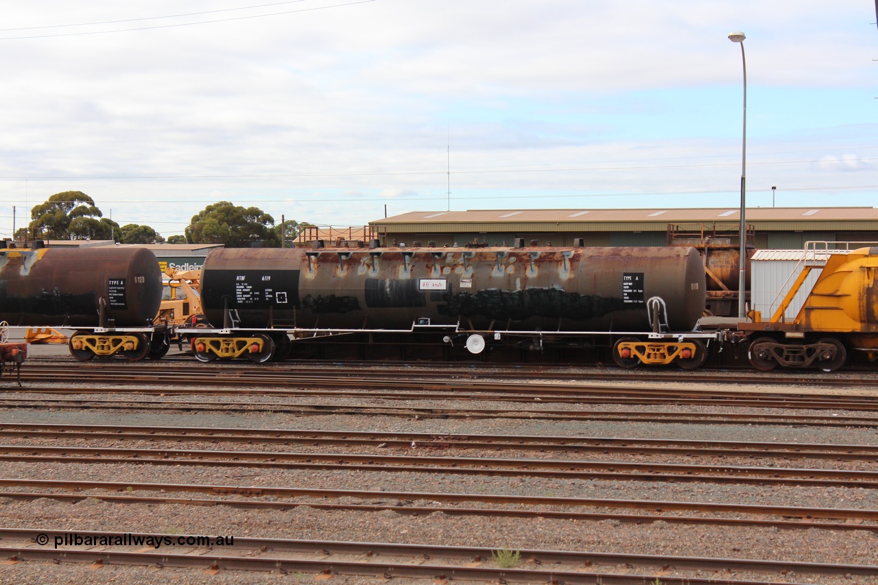 140406 IMG 1920
West Kalgoorlie, NTBF 6119 fuel tank waggon, originally built by Comeng NSW in 1975 as SCA type SCA 270 69000 litre bitumen tank waggon for Shell NSW, diesel capacity of 62700 litres. Peter Donaghy image.
Keywords: Peter-D-Image;NTBF-type;NTBF6119;Comeng-NSW;SCA-type;SCA270;