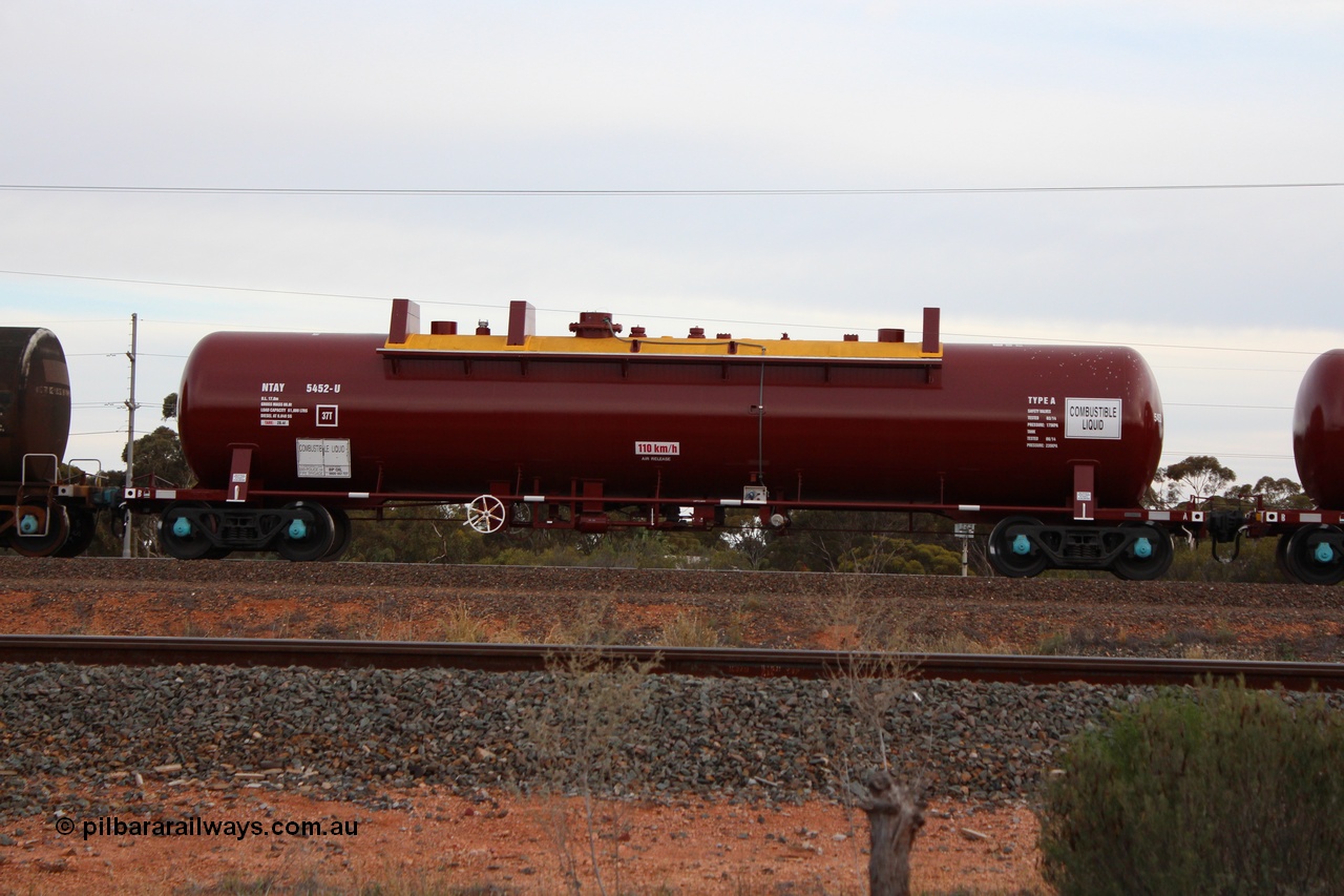 141028 IMG 3276
West Kalgoorlie, NTAY type fuel tank waggon NTAY 5452, orignally built by Indeng Qld for Mobil as part of a batch of seven NTAF tanks in 1981 as NTAF 452. Refurbished by Gemco WA for BP Oil, capacity of 61000 litres. Peter Donaghy image.
Keywords: Peter-D-Image;NTAY-type;NTAY5452;Indeng-Qld;NTAF-type;NTAF452;