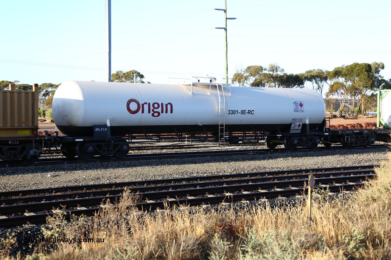 160522 2041
West Kalgoorlie, ATLY 1 Origin LPG tank waggon. Built as Tg type gas tank waggon by Comeng NSW as Tg 1 in Oct 1968 for South Australian Railways, to Victorian Railways in 1979 as TWF 10, then recoded to VTGX, then back to AN in 1988 as ATLX.
Keywords: ATLY-type;ATLY1;SAR-Islington-WS;Tg-type;Tg1;TWF-type;TWF10;VTGX-type;VTGX10;ATLX-type;