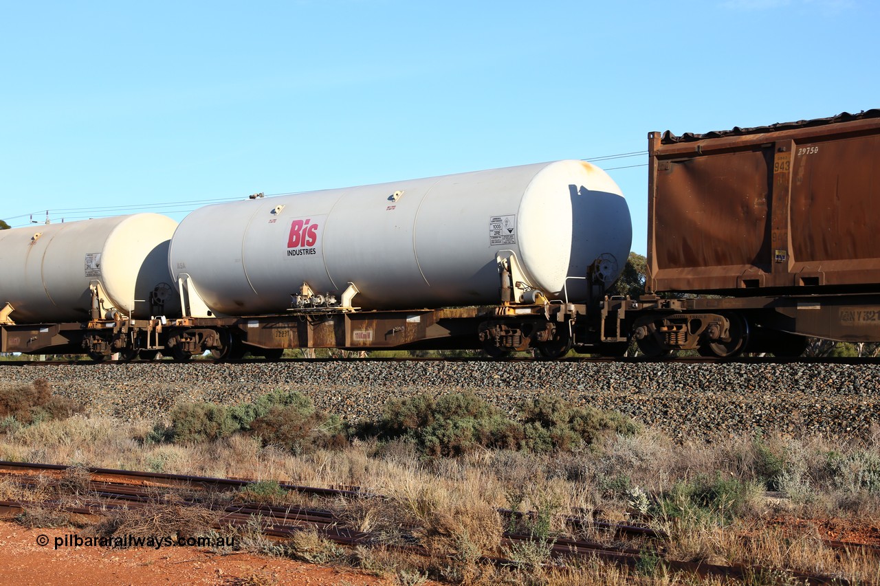 160523 2744
West Kalgoorlie, Malcolm freighter, train no. 1029, AZKY type anhydrous ammonia tank waggon AZKY 32237, one of twelve built by Goninan WA in 1998 as type WQK for Murrin Murrin traffic, fitted with Bis Industries anhydrous ammonia tank A5A.
Keywords: AZKY-type;AZKY32237;Goninan-WA;WQK-type;
