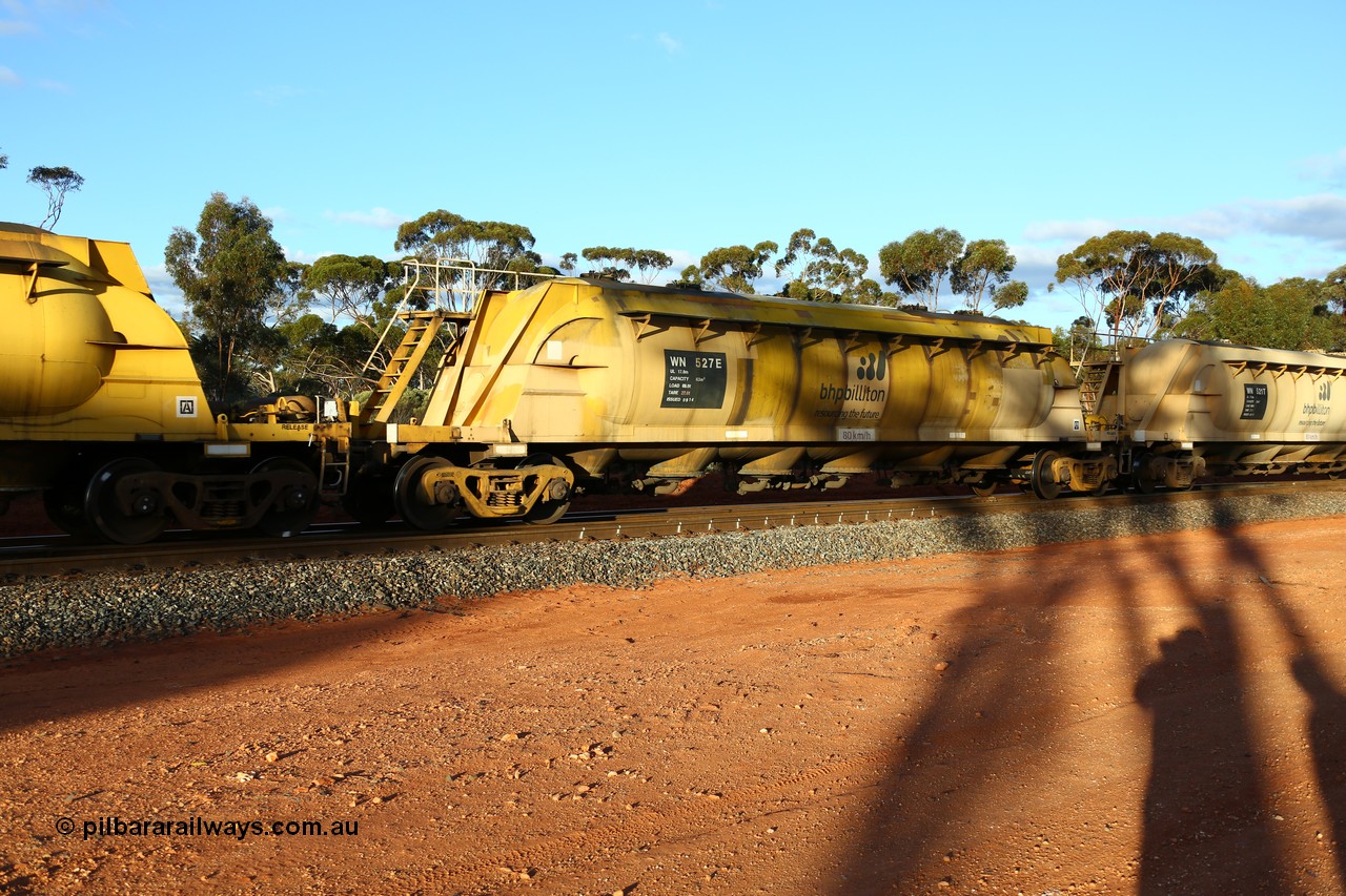 160525 5189
Binduli, nickel concentrate train 4438, pneumatic discharge nickel concentrate waggon WN 527, one of thirty built by AE Goodwin NSW as WN type in 1970 for WMC.
Keywords: WN-type;WN527;AE-Goodwin;