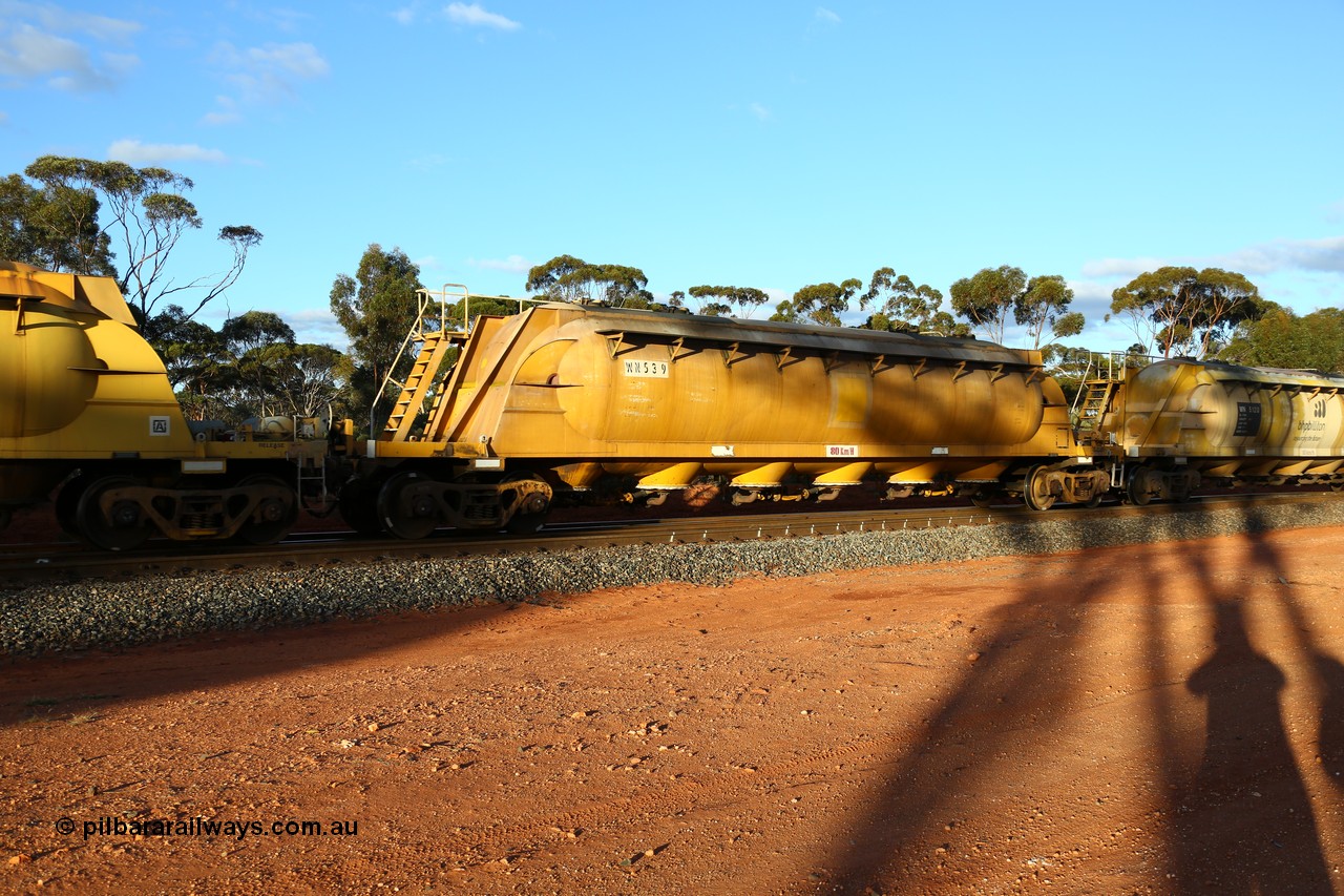 160525 5195
Binduli, nickel concentrate train 4438, pneumatic discharge nickel concentrate waggon WN 539, one of a further ten built by WAGR Midland Workshops as WN type in 1975 for WMC.
Keywords: WN-type;WN539;WAGR-Midland-WS;
