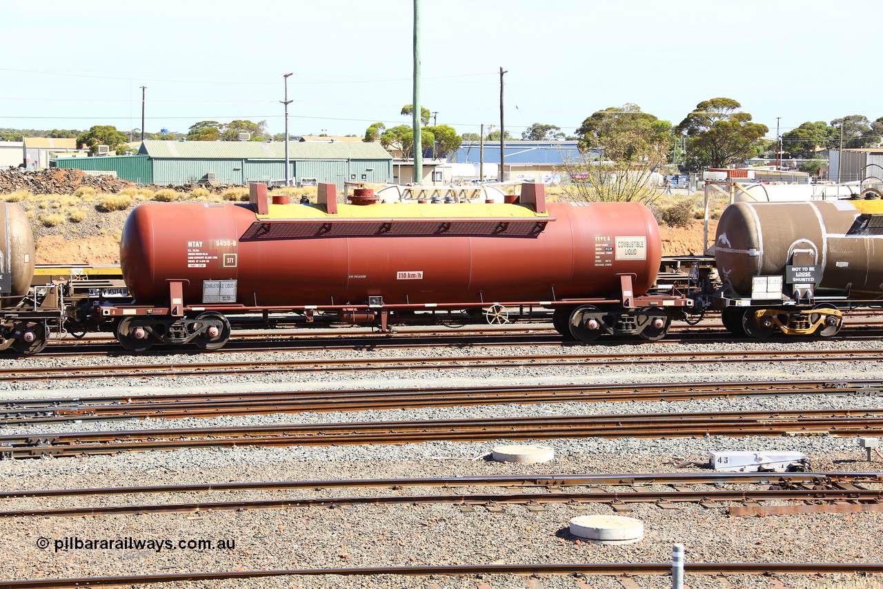 190108 1103
West Kalgoorlie, NTAY type fuel tank waggon NTAY 5455 with 62,000 litre capacity for BP. Refurbished by Gemco WA in June 2014 from ex Mobil Oil NTAF type tank waggon NTAF 5455. In BP Oil ownership. I think this is an Indeng Qld built NTAF 455 the final of seven such tanks built for Mobil of NSW in 1981.
Keywords: NTAY-type;NTAY5455;NTAF-type;Indeng-Qld;NTAF455;