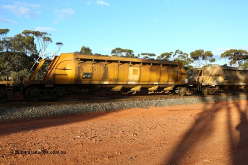 160525 5192
Binduli, nickel concentrate train 4438, pneumatic discharge nickel concentrate waggon WN 522, one of thirty built by AE Goodwin NSW as WN type in 1970 for WMC.
Keywords: WN-type;WN522;AE-Goodwin;
