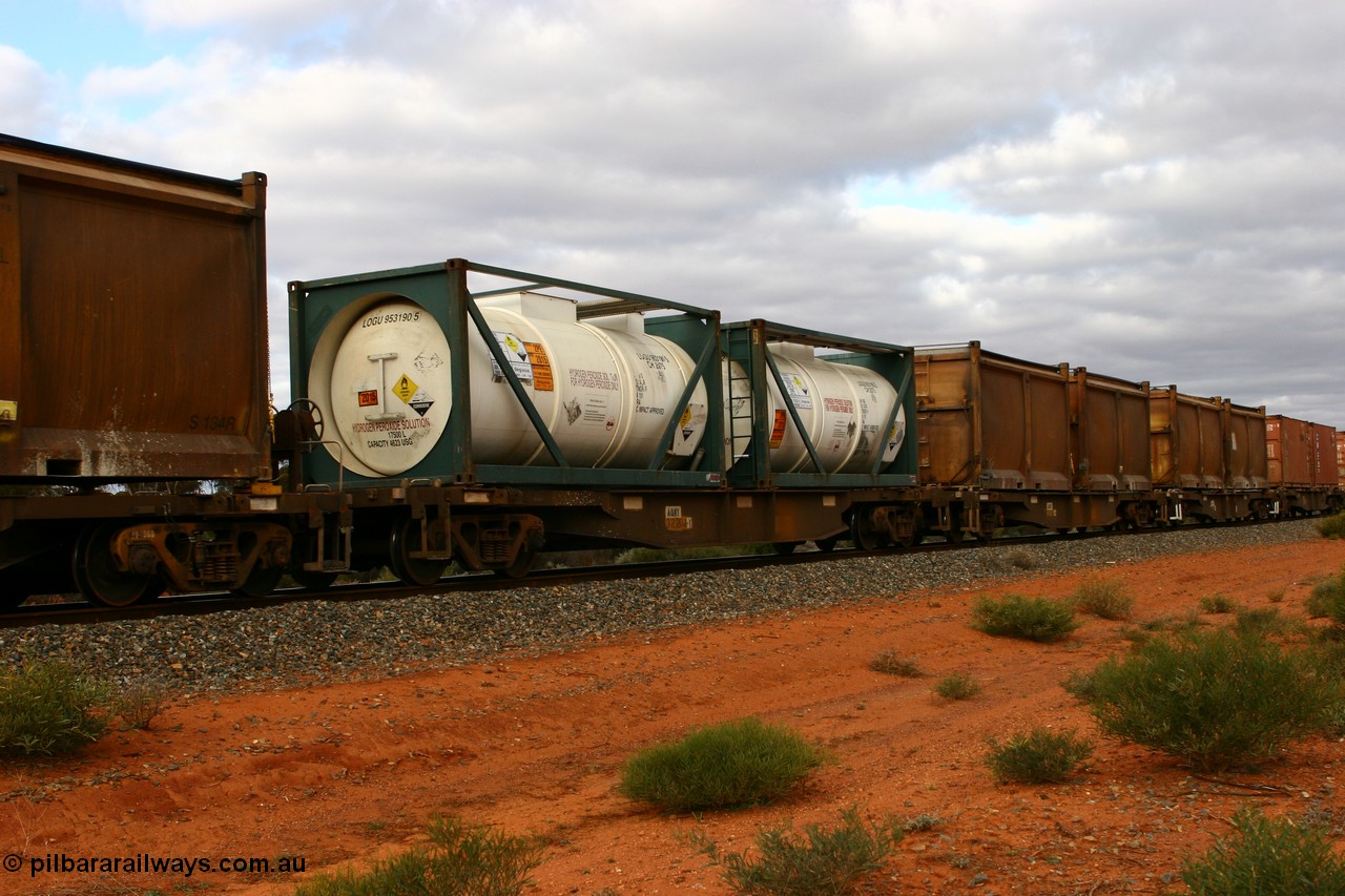 060527 4111
Scotia, AQNY 32208, one of sixty two waggons built by Goninan WA in 1998 as WQN type for Murrin Murrin container traffic, with two 20' hydrogen peroxide tank tainers, LOGU 953190 and LOGU 953195, train 6029 loaded Malcolm freighter.
Keywords: AQNY-type;AQNY32208;Goninan-WA;WQN-type;