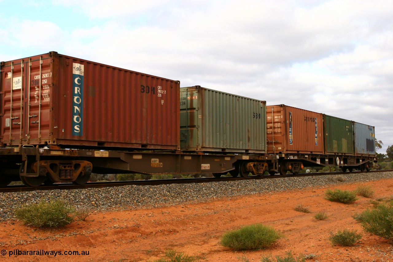 060527 4117
Scotia, AQNY 32184, one of sixty two waggons built by Goninan WA in 1998 as WQN type for Murrin Murrin container traffic, with two 20' containers, Cronos CRXU 262832 and unidentified RSSU 953644, train 6029 loaded Malcolm freighter.
Keywords: AQNY-type;AQNY32184;Goninan-WA;WQN-type;
