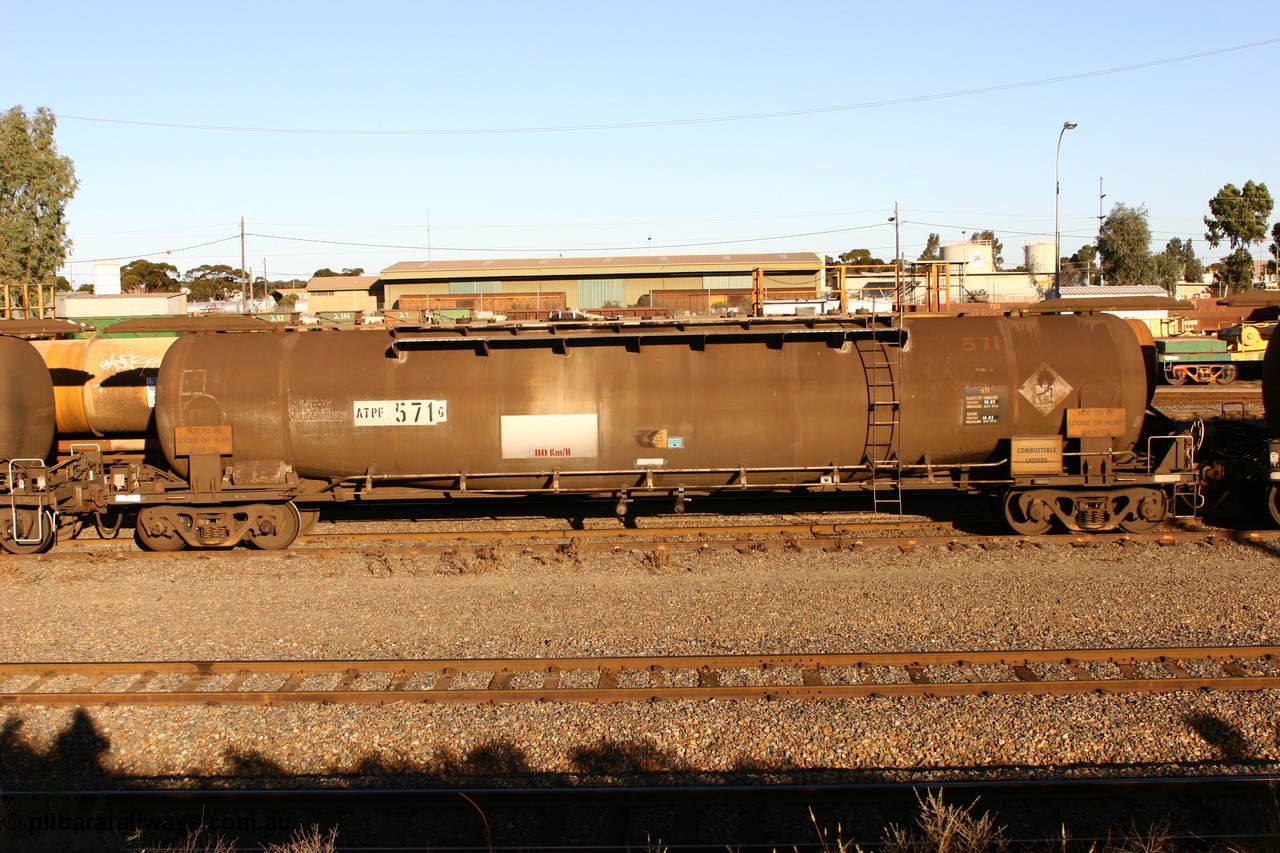 060528 4636 ATPF571G
West Kalgoorlie, ATPF 571 fuel tank waggon is the type leader built by WAGR Midland Workshops in 1974 for Shell as WJP type 80.66 kL one compartment one dome, capacity of 80500 litres.
Keywords: ATPF-type;ATPF571;WAGR-Midland-WS;WJP-type;