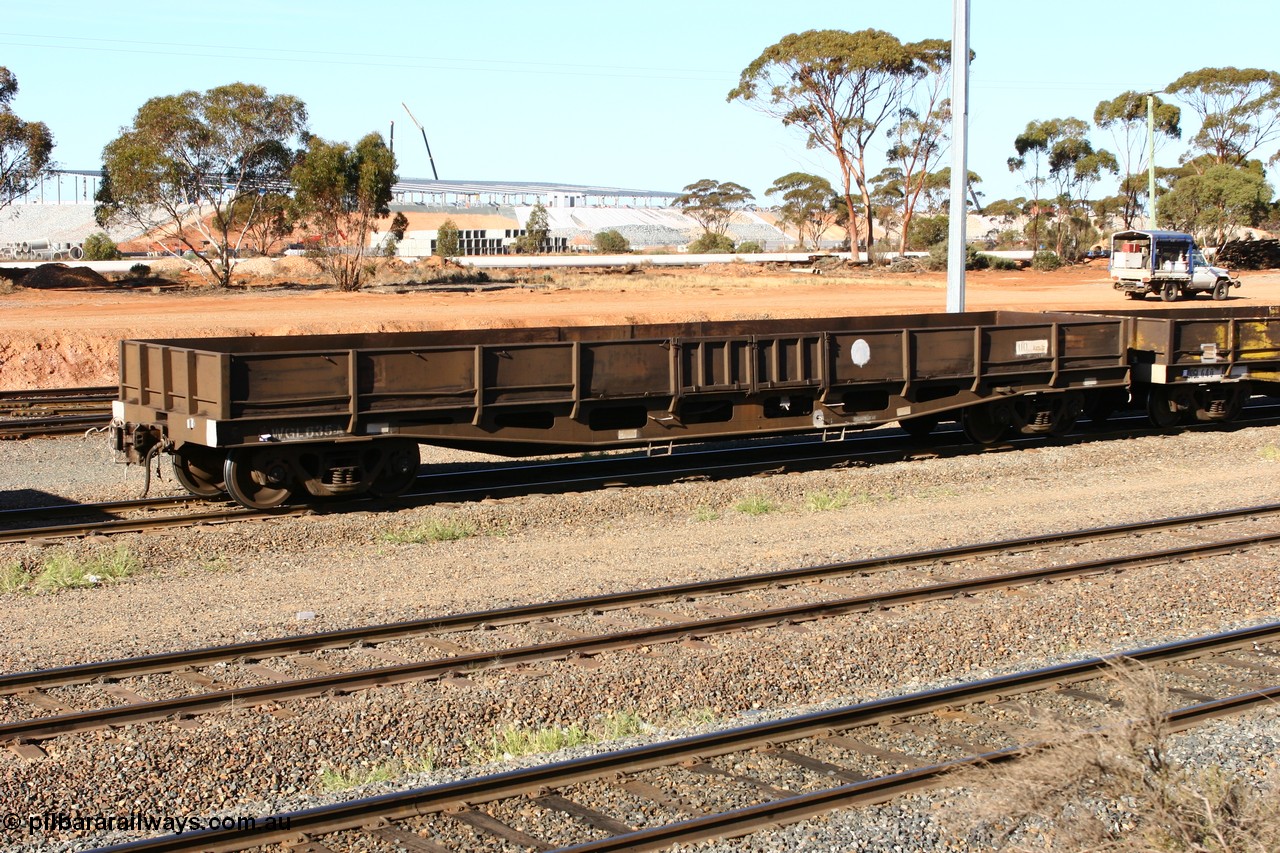 070529 9330
West Kalgoorlie, WGL 635 originally one of ten units built by Westrail Midland Workshops in 1976 as WFN type bogie flat waggon for Western Mining Corporation for nickel matte kibble traffic as WFN 605 and converted to WGL for bagged nickel matte in 1979.
Keywords: WGL-type;WGL635;Westrail-Midland-WS;WFN-type;WFN605;