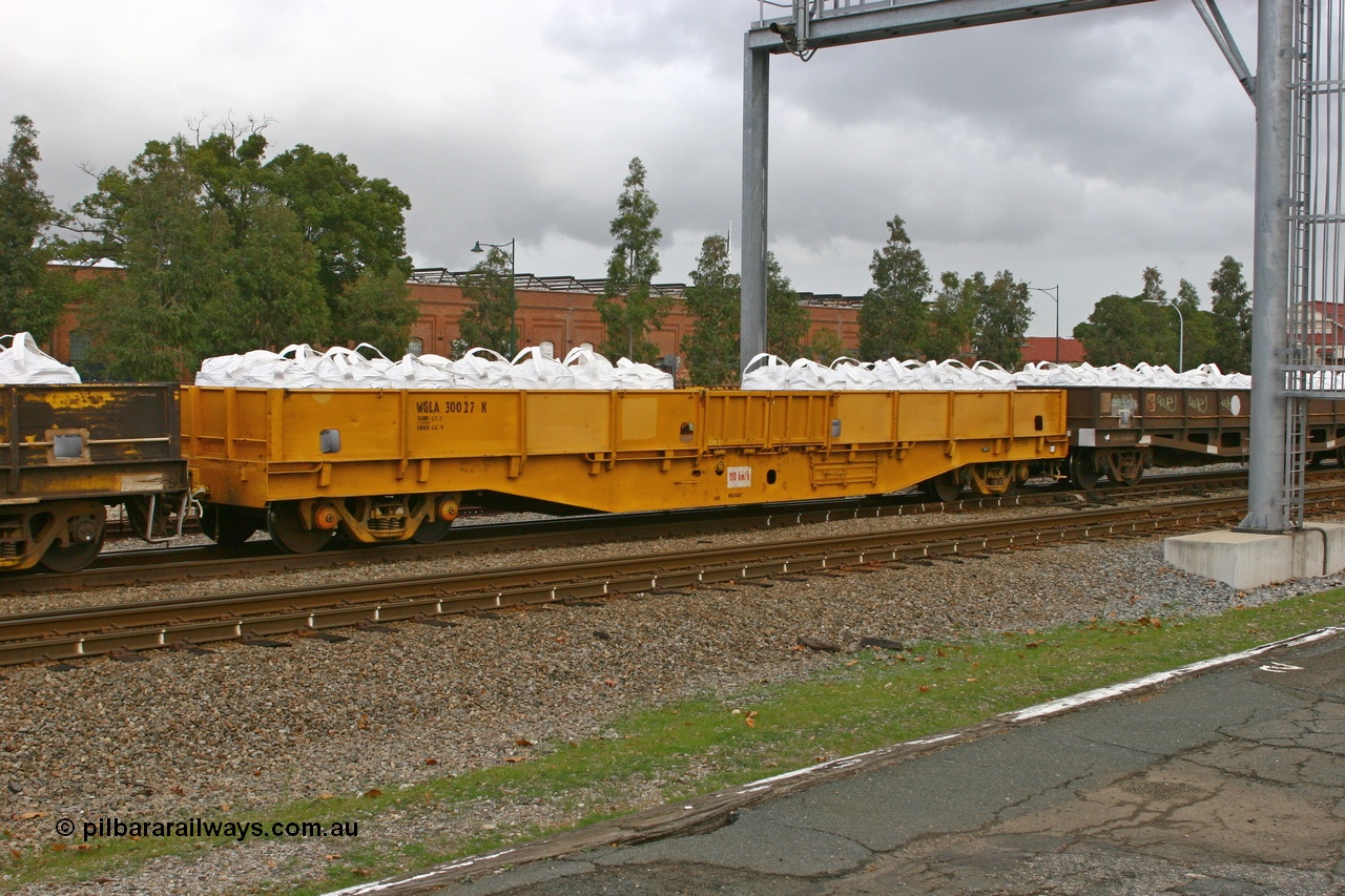 070608 0083
Midland, WGLA 30027 originally built by WAGR Midland Workshops in 1965 as WF type bogie flat waggon, to WFW in 1974, then converted to bagged nickel matte traffic WGLA type in 1984.
Keywords: WGLA-type;WGLA30027;WAGR-Midland-WS;WF-type;WFW-type;WFDY-type;