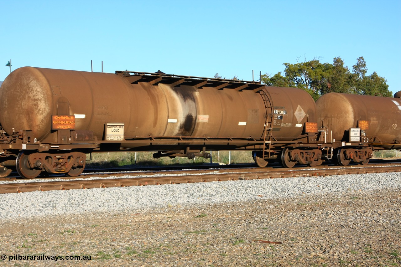 100609 09996
Midland, ATPY 585 fuel tank waggon built by WAGR Midland Workshops in 1976 with 586 for Mobil and coded WJP type, recoded to WJPY, sold to BP Oil in 1985, 80,000 litres one compartment one dome.
Keywords: ATPY-type;ATPY585;WAGR-Midland-WS;WJP-type;WJPY-type;