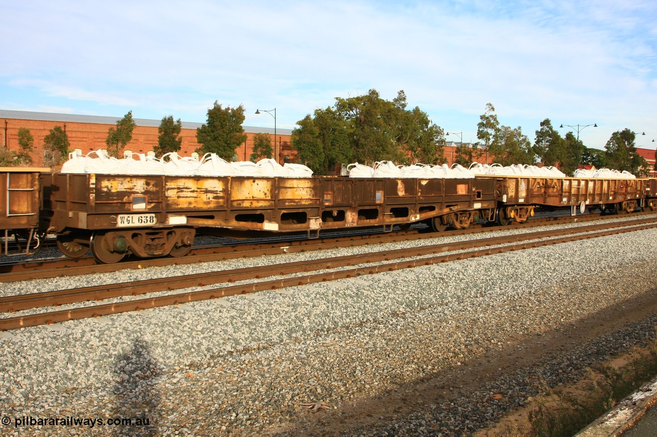 100611 0341
Midland, WGL 638 open waggon in nickel matte bulk bag traffic, converted in 1984 from Westrail Midland Workshop built WFN type waggon WFN 601 from a built of ten units for WMC traffic in 1975.
Keywords: WGL-type;WGL638;Westrail-Midland-WS;WFN-type;WFN601;
