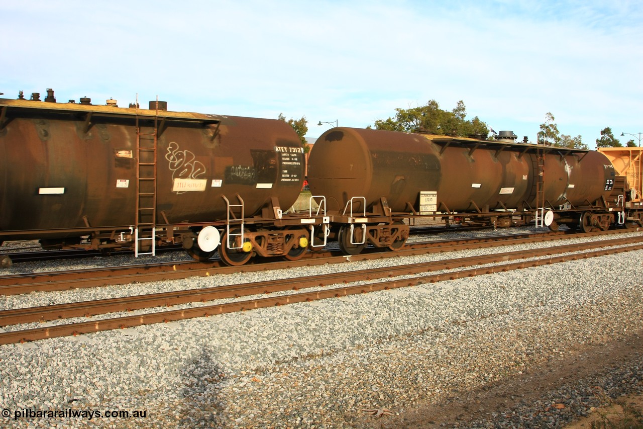 100611 0366
Midland, ATEY 7314 and ATEY 7312 fuel tank waggons, ex NSW and former NTAF in service for BP Oil, former AMPOL tank, coded WTEY when arrived in WA.
Keywords: ATEY-type;ATEY7314;ATEY7312;NTAF-type;WTEY-type;