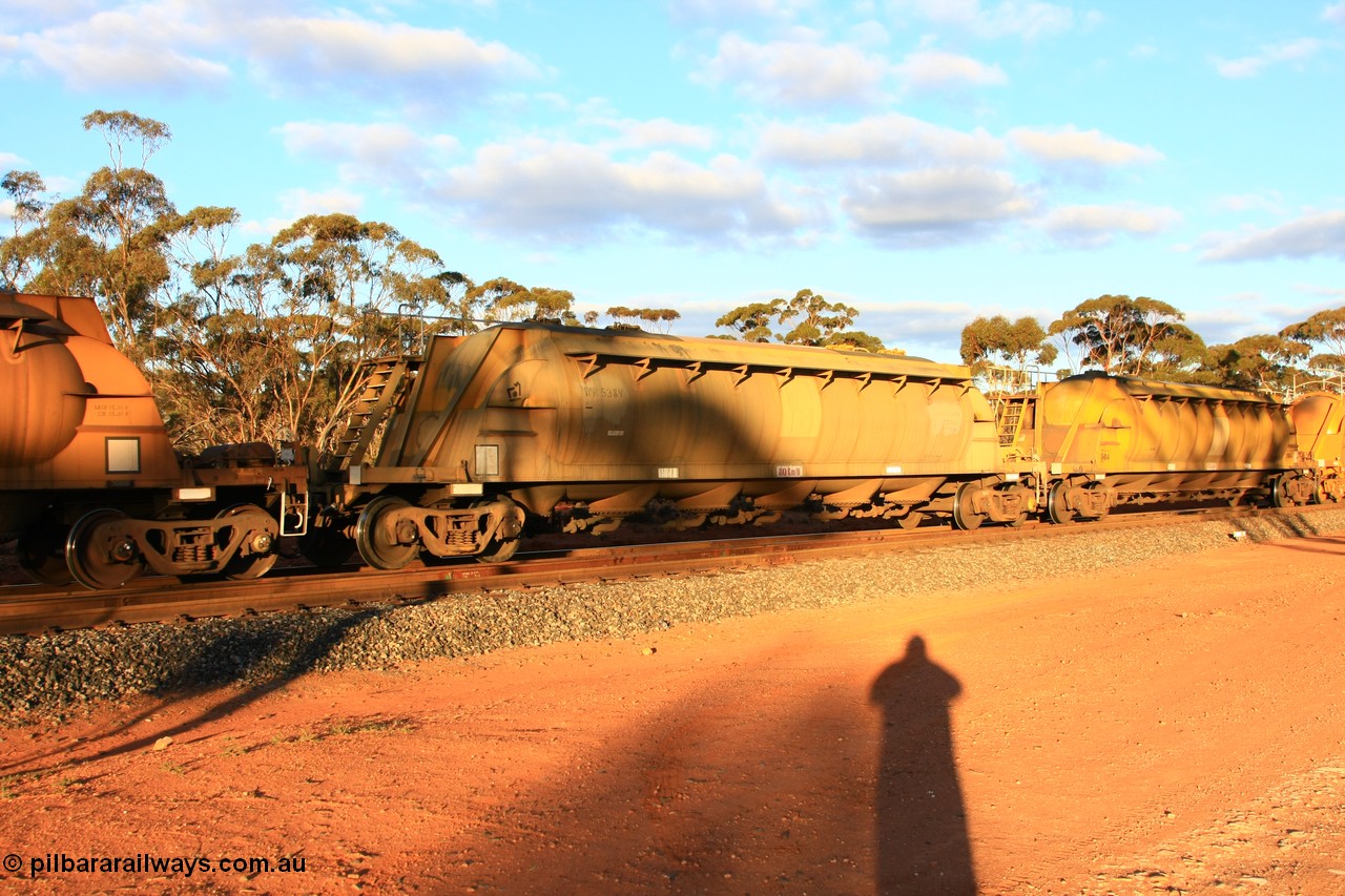 100731 3192
Binduli, WN 538, pneumatic discharge nickel concentrate waggon, one of a further ten built by WAGR Midland Workshops as WN type in 1975 for WMC.
Keywords: WN-type;WN538;WAGR-Midland-WS;