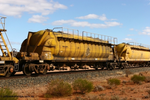 060527 4077
Leonora, WN 523, pneumatic discharge nickel concentrate waggon, one of thirty built by AE Goodwin NSW as WN type in 1970 for WMC.
Keywords: WN-type;WN523;AE-Goodwin;