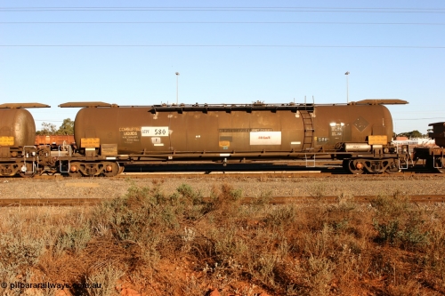 060528 4652
West Kalgoorlie, ATPF 580 fuel tank waggon built by WAGR Midland Workshops 1976 for Shell as type WJP, 80.66 kL one compartment one dome, capacity of 80500 litres, it also spent time in SA in 1985, fitted with type F InterLock couplers, Shell Fleet no. TR715 still visible.
Keywords: ATPF-type;ATPF580;WAGR-Midland-WS;WJP-type;