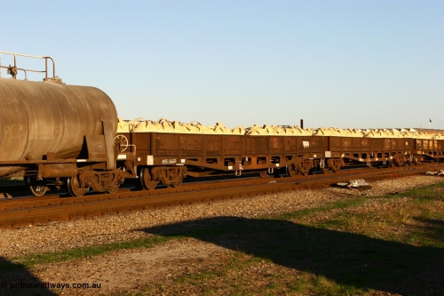 060603 5232
Midland, WGL 635 originally one of ten units built by Westrail Midland Workshops in 1976 as WFN type bogie flat waggon for Western Mining Corporation for nickel matte kibble traffic as WFN 605 and converted to WGL for bagged nickel matte in 1979.
Keywords: WGL-type;WGL635;Westrail-Midland-WS;WFN-type;WFN605;