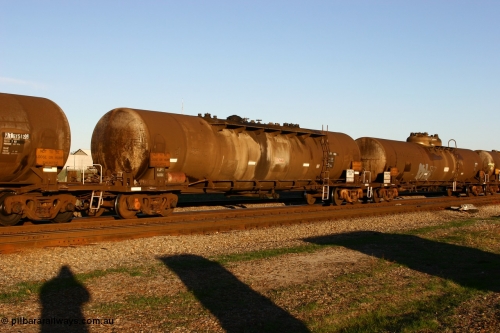 060603 5270 WJPY601M
Midland, WJPY 601 fuel tank waggon built by WAGR Midland Workshops in 1976 as WJP type for BP Oil, capacity of 80500 litres, recoded to WJPY.
Keywords: WJPY-type;WJPY601;WAGR-Midland-WS;WJP-type;