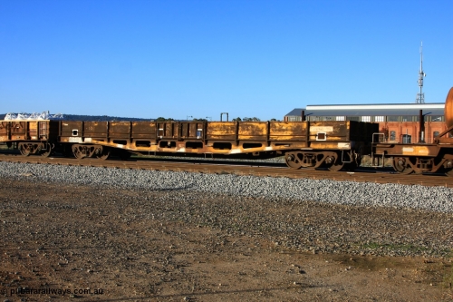 100609 09948
Midland, WGL 640 originally one of ten units built by Westrail Midland Workshops in 1975-76 as WFN type bogie flat waggon for Western Mining Corporation for nickel matte kibble traffic as WFN 609 and converted to WGL for bagged nickel matte in 1984.
Keywords: WGL-type;WGL640;Westrail-Midland-WS;WFN-type;WFN609;
