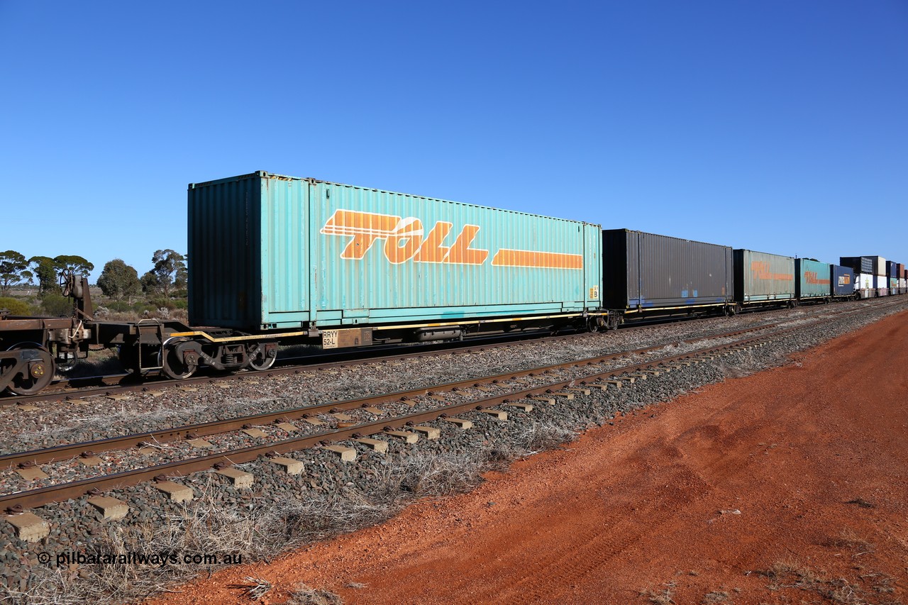 160522 2115
Parkeston, 6MP4 intermodal train, 5-pack low profile skel waggon set RRYY 52, the last of 52 such waggons built by Bradken at Braemar NSW in 2004-05, loaded with 48' containers.
Keywords: RRYY-type;RRYY52;Williams-Worley;Bradken-NSW;