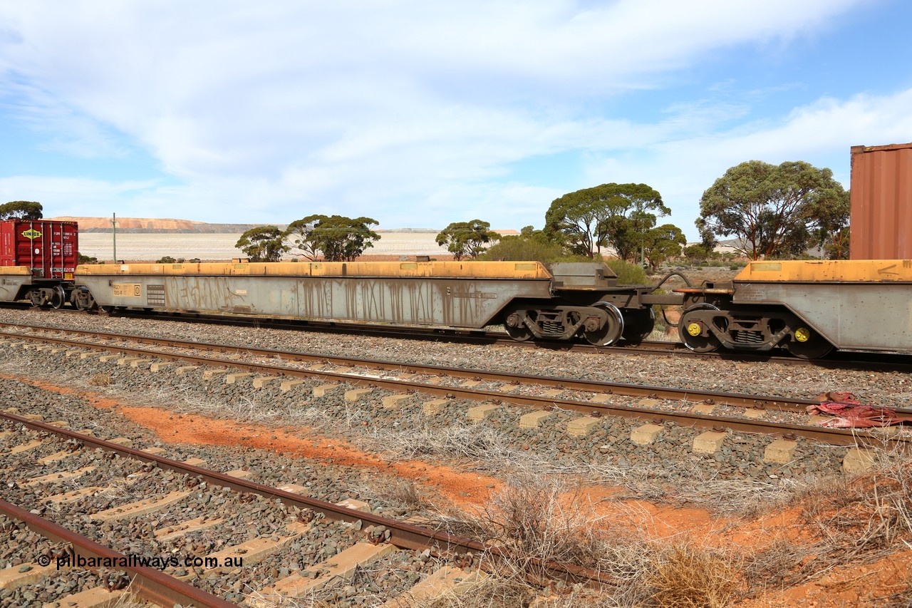 160523 2964
Parkeston, 7SP3 intermodal train, RQZY 7053 platform 2 of five unit bar coupled well container waggon set built in a batch of thirty two by Goninan NSW in 1995/96, empty.
Keywords: RQZY-type;RQZY7053;Goninan-NSW;