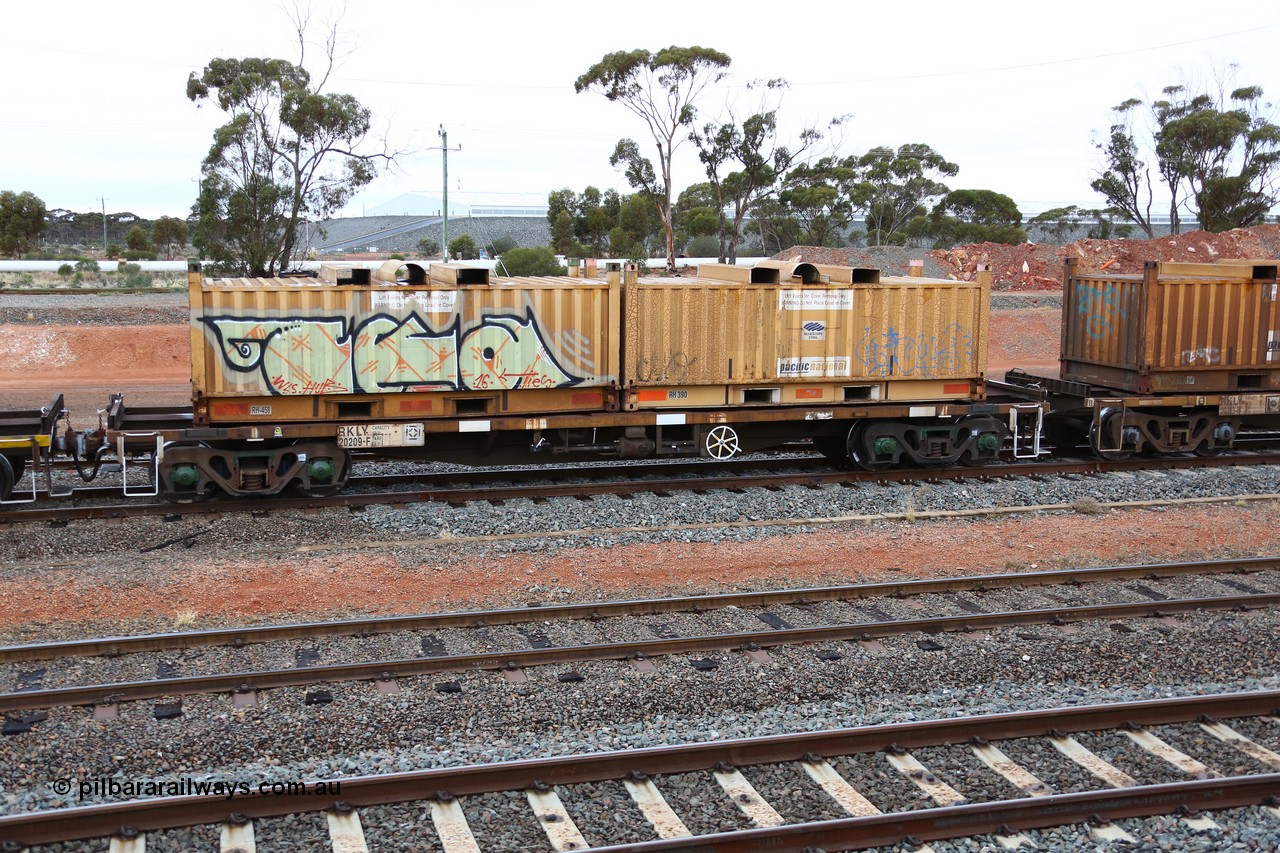 160524 4290
West Kalgoorlie, 1MP2 steel train, RKLY 20209, totally unrecognisable from original build by EPT NSW 1979-81 as part of a batch of two hundred BDY type 14.20 metre open waggons, had several recoding's prior to its current guise, loaded with two RH type coil containers or 'butter boxes' RH 458 and RH 390.
Keywords: RKLY-type;RKLY20209;EPT-NSW;BDY-type;NODY-type;