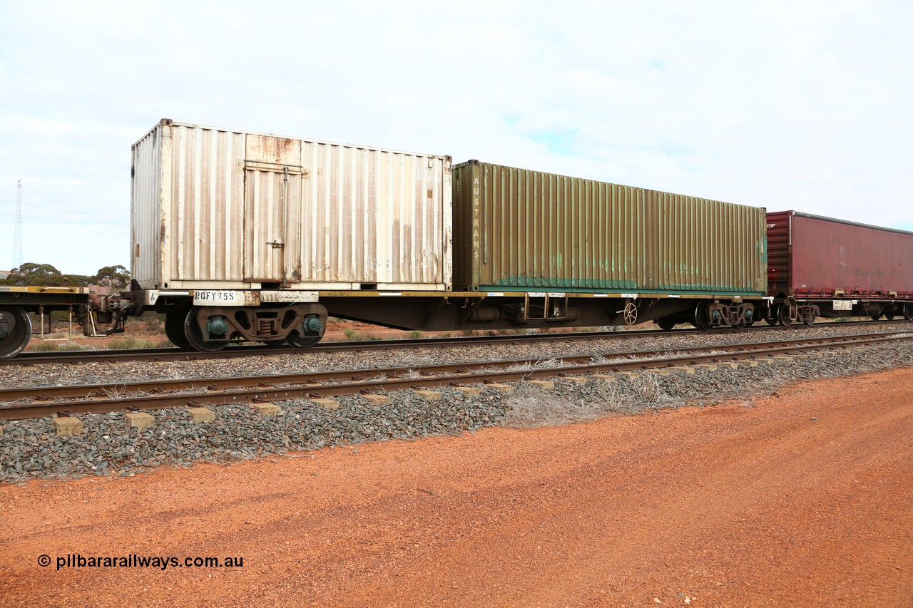 160529 8828
Parkeston, 6MP4 intermodal train, RQFY 75 container waggon, built by Victorian Railways Bendigo Workshops in 1980 as a batch of seventy five VQFX type skeletal container waggons, recoded to VQFY c1985, then RQFY May 1994, May 1995 to RQFF, then 2CM bogies fitted in Aug 1995 and current code Nov 1995.
Keywords: RQFY-type;RQFY75;Victorian-Railways-Bendigo-WS;VQFX-type;RQFF-type;