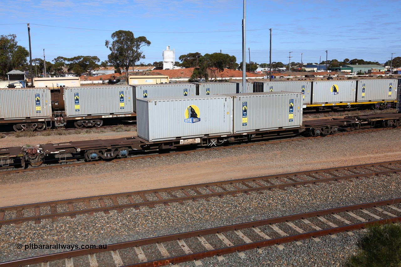 160531 9898
West Kalgoorlie, 1MP2 steel train, container waggon RQJW 22046 with two 20' Royal Wolf boxes RWMC 817987 and RWMC 815915.
Keywords: RQJW-type;RQJW22046;