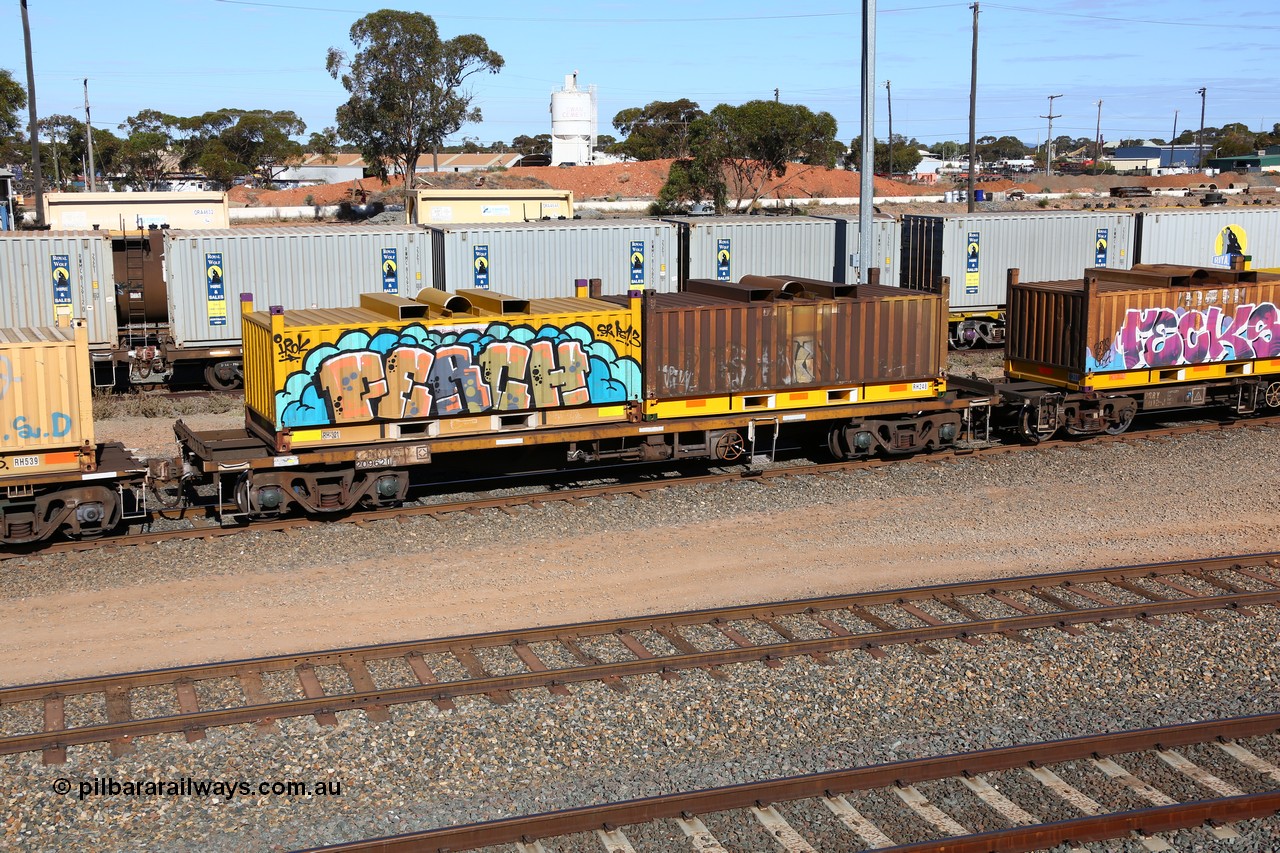 160531 9911
West Kalgoorlie, 1MP2 steel train, RKLY 20962
Keywords: RKLY-type;RKLY20962;EPT-NSW;NODY-type;