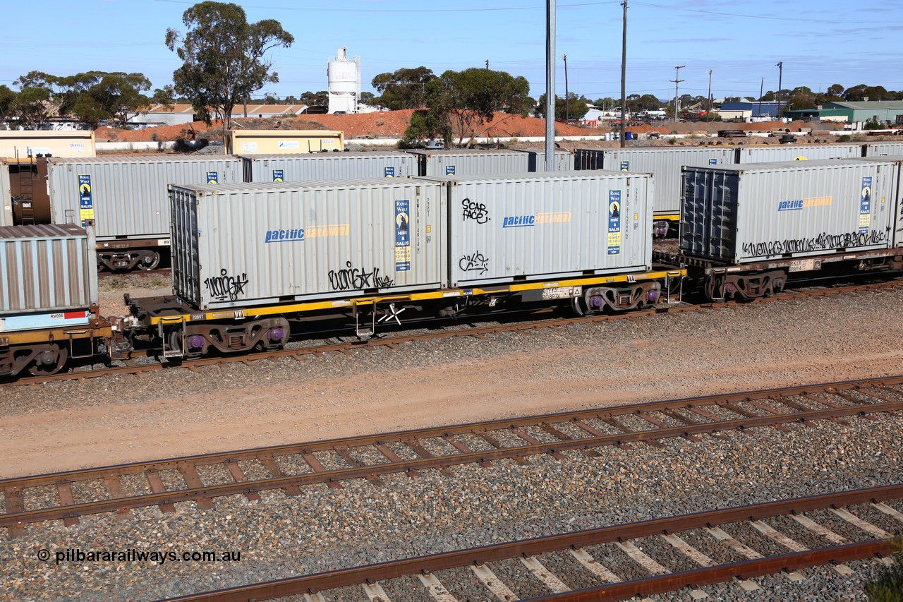 160531 9918
West Kalgoorlie, 1MP2 steel train, NQYY 20897
Keywords: NQYY-type;NQYY20897;EPT-NSW;NODY-type;