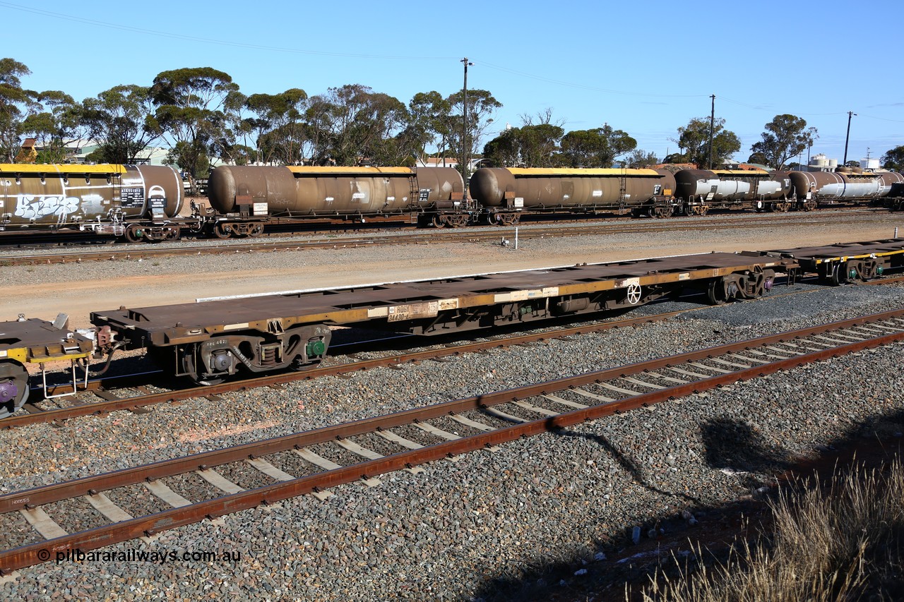 160531 9941
West Kalgoorlie, 3PM4 steel train, empty container waggon RQGY 34430.
Keywords: RQGY-type;RQGY34430;