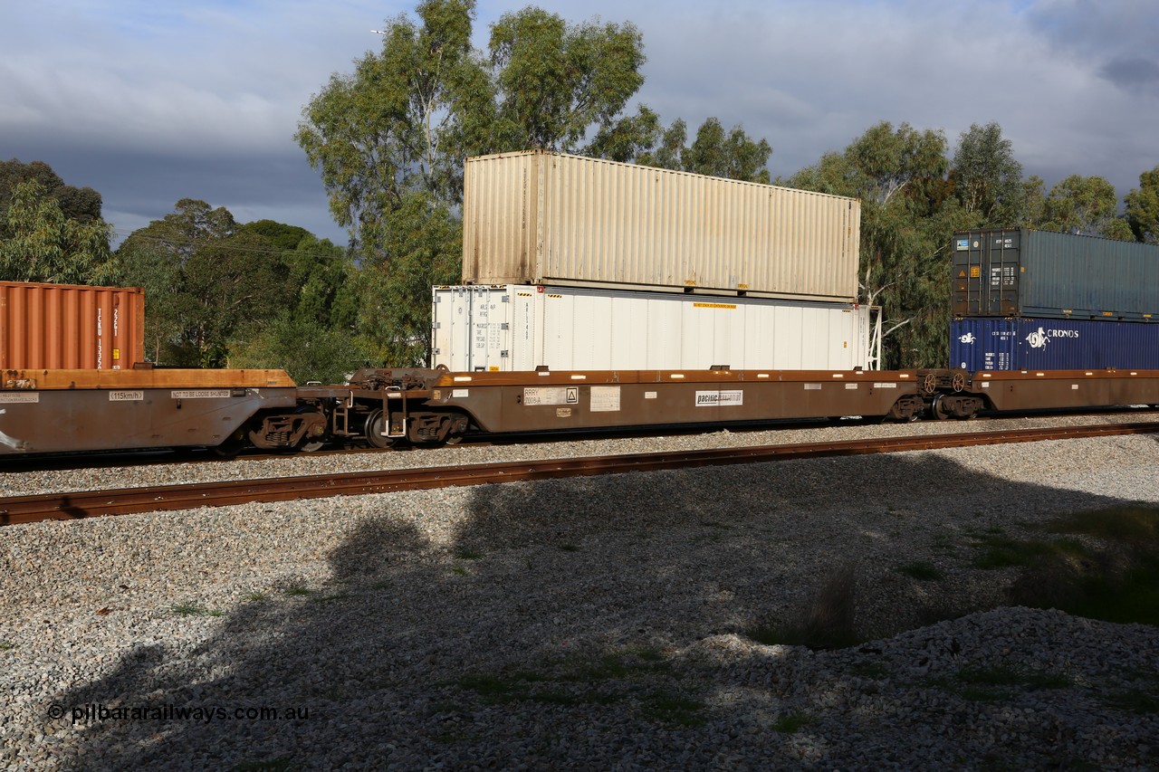 160609 0415
Woodbridge, 5PM5 intermodal train, platform 1 of 5-pack RRRY 7008 well waggon set, one of nineteen built in China at Zhuzhou Rolling Stock Works for Goninan in 2005, ARLS 46' reefer ARLS 469 and Austrans 40' box AUSU 411268 on top.
Keywords: RRRY-type;RRRY7008;CSR-Zhuzhou-Rolling-Stock-Works-China;