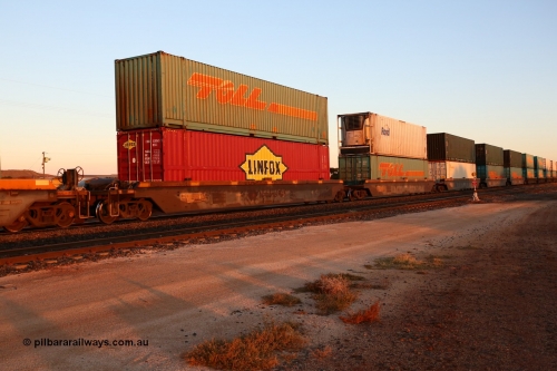 160523 2726
Parkeston, 1PM5 intermodal train, RRZY 7022 one of twenty six 5-pack well waggon sets built by Goninan in 1995-96 for National Rail, with mostly 48' containers.
Keywords: RRZY-type;RRZY7022;Goninan-NSW;