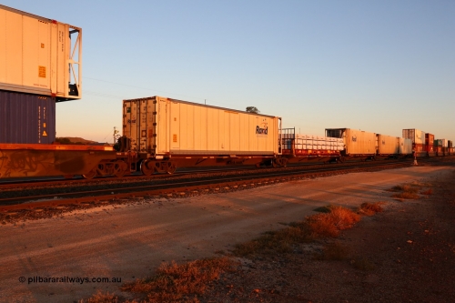 160523 2732
Parkeston, 1PM5 intermodal train, RQQY 7082 one of eleven 5-pack well waggon sets built by Qld Rail Ipswich Workshops in 1995 for National Rail, with four RAND 46'6