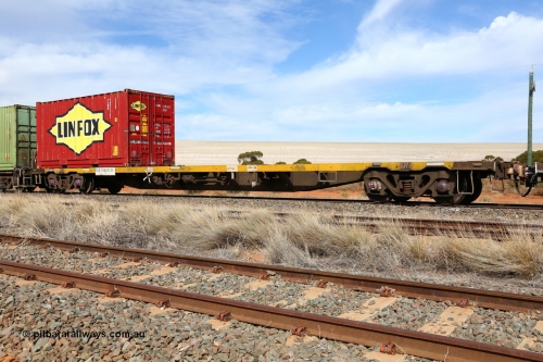160523 3015
Parkeston, 7SP3 intermodal train, RQSY 34313 container waggon, one of a hundred OCY type waggons built by Goninan NSW in 1974-74, recoded to NQOY. Loaded with a Linfox 20' 2EG9 type box FSWB 9635163.
Keywords: NQSY-type;NQSY34313;Goninan-NSW;OCY-type;NQOY-type;