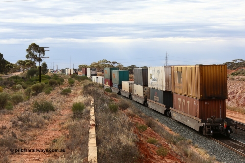 160524 3829
West Kalgoorlie, 2PM6 intermodal train, RRZY 7028 5-pack well container set rounds the curve on the mainline through West Kalgoorlie yard.
Keywords: RRZY-type;RRZY7028;Goninan-NSW;RQZY7-type;