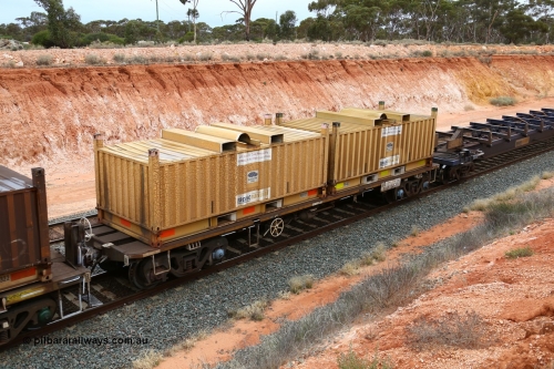 160524 4044
Binduli, Melbourne bound steel train service 3PM4, RQIY 10157 butter box containers, container waggon built by Goninan NSW in 1980-81 as type NQIY.
Keywords: RQIY-type;RQIY10157;Goninan-NSW;NQIY-type;