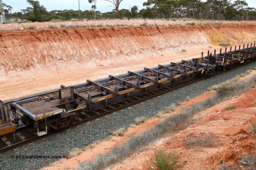 160524 4049
Binduli, Melbourne bound steel train service 3PM4, RKYY type wide steel plate tilt waggon RKYY 7109, one of twenty seven units built by AN Rail Islington Workshops in 1995-96. Returning east empty.
Keywords: RKYY-type;RKYY7109;AN-Islington-WS;