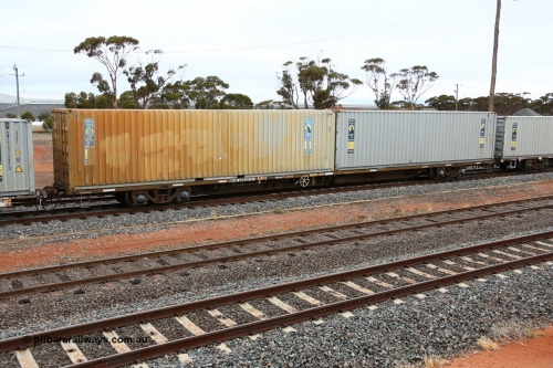 160524 4324
West Kalgoorlie, 1MP2 steel train, RQJW 60030 container waggon, one of fifty built by EPT NSW as NQJW type 80' container waggons in 1985. Loaded with two Royal Wolf 40' boxes, 4EG1 type RWTU 941181 and 45G1 type RWTU 442256.
Keywords: RQJW-type;RQJW60030;EPT-NSW;NQJW-type;