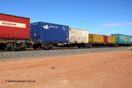 160528 8392
Binduli, intermodal train 6PM6, RRAY 7254 platform 5 of 5-pack articulated skel waggon set, one of 100 built by ABB Engineering NSW 1996-2000, with a 20' Cronos bulker box TINB 113611 and a 20' box NWSC 8032.
Keywords: RRAY-type;RRAY7254;ABB-Engineering-NSW;
