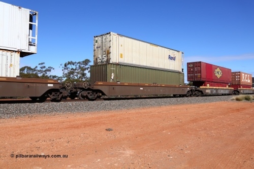 160528 8452
Binduli, intermodal train 6PM6, platform 1 of 5-pack RRRY 7012 well waggon set, one of nineteen built in China at Zhuzhou Rolling Stock Works for Goninan in 2005, double stacked with a Intermodal Solutions 48' box RCS 4839 and RAND Refrigerated Logistics 46' 6