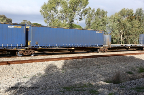 160609 0435
Woodbridge, 5PM5 intermodal train, RRAY 7179 platform 3 of 5-pack articulated skel waggon set, one of 100 built by ABB Engineering NSW 1996-2000, with a Pacific National 48' MFG4 type curtainsider PNXC 5616.
Keywords: RRAY-type;RRAY7179;ABB-Engineering-NSW;