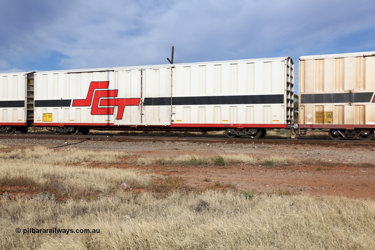160523 2882
Parkeston, SCT train 7GP1 which operates from Parkes NSW (Goobang Junction) to Perth, PBHY type covered van PBHY 0095 Greater Freighter, built by CSR Meishan Rolling Stock Co China in 2014 without the Greater Freighter signage.
Keywords: PBHY-type;PBHY0095;CSR-Meishan-China;