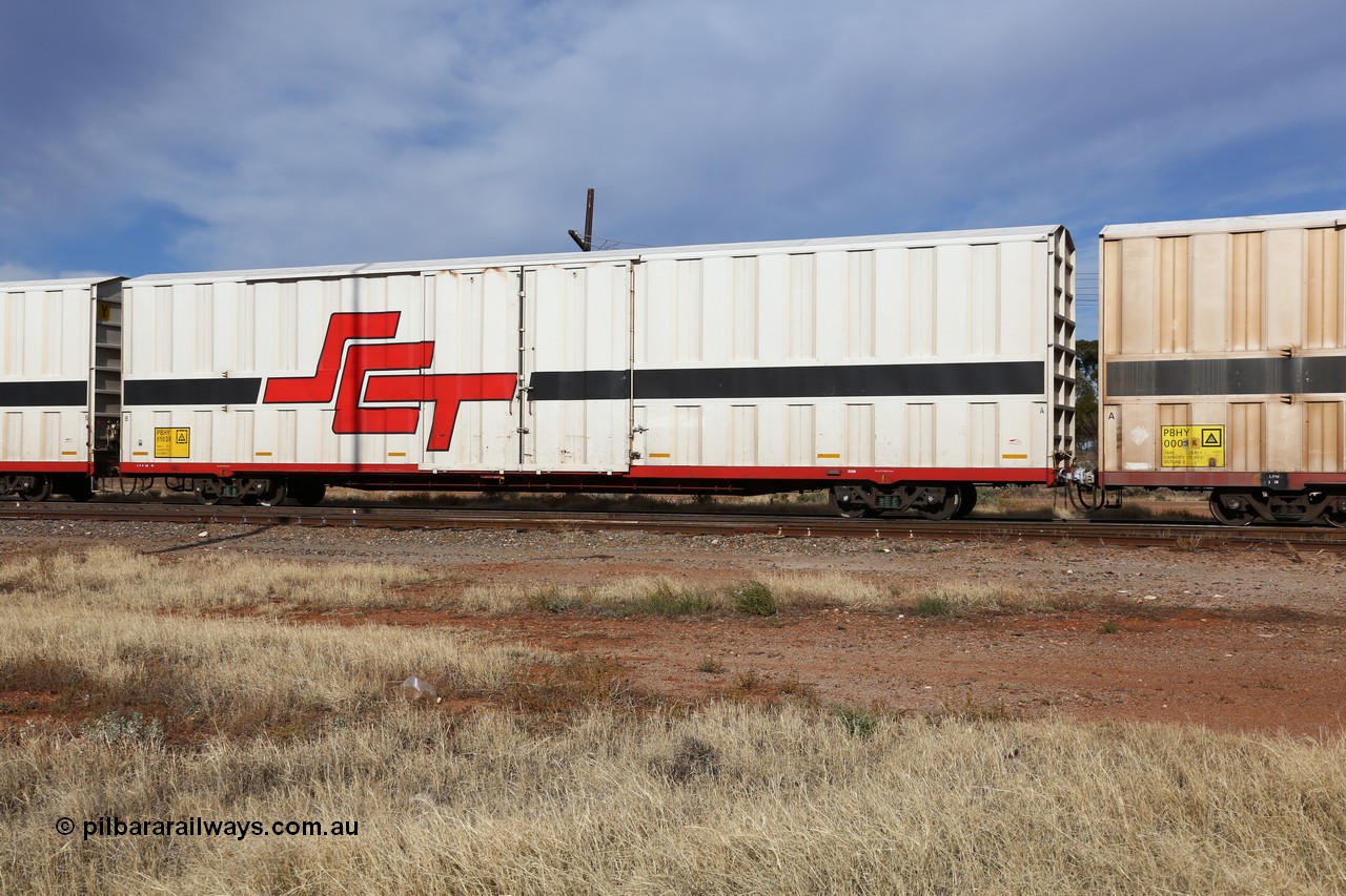 160523 2888
Parkeston, SCT train 7GP1 which operates from Parkes NSW (Goobang Junction) to Perth, PBHY type covered van PBHY 0103 Greater Freighter, built by CSR Meishan Rolling Stock Co China in 2014 without the Greater Freighter signage.
Keywords: PBHY-type;PBHY0103;CSR-Meishan-China;