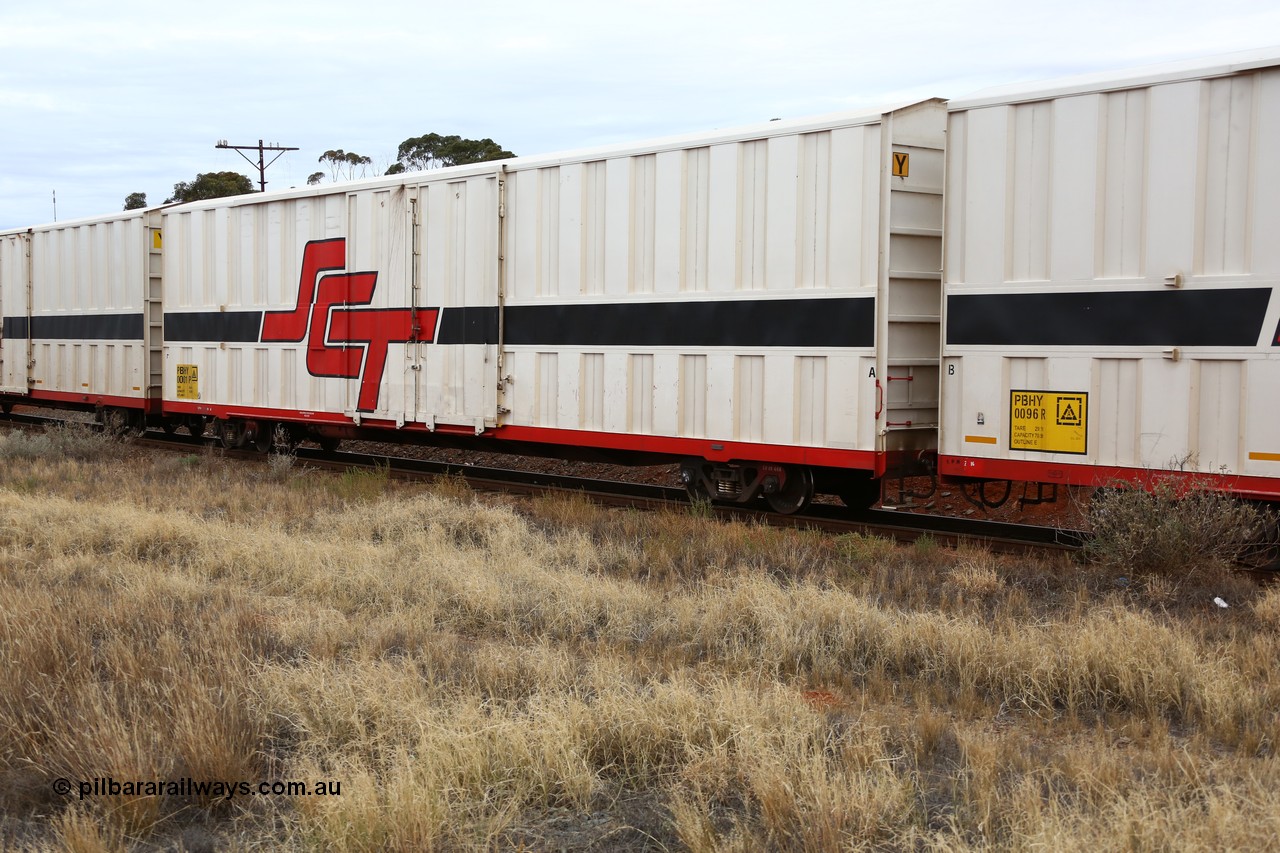 160524 3651
Kalgoorlie, SCT train 2PM9 operating from Perth to Melbourne, PBHY type covered van PBHY 0001 Greater Freighter, type leader of thirty five units built by Gemco WA in 2005.
Keywords: PBHY-type;PBHY0001;Gemco-WA;