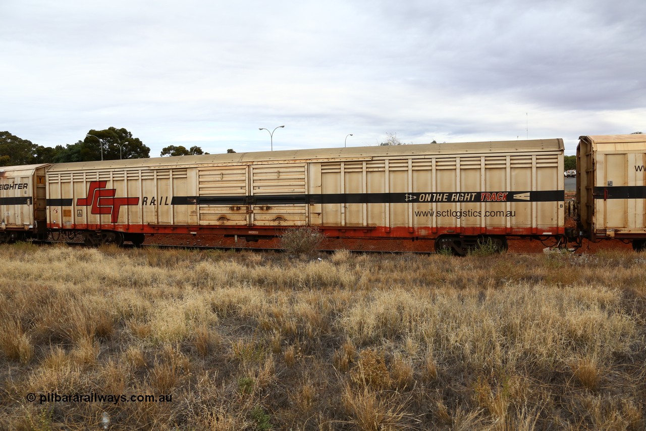 160524 3686
Kalgoorlie, SCT train 2PM9 operating from Perth to Melbourne, ABSY type ABSY 3101 covered van, originally built by Comeng WA in 1977 for Commonwealth Railways as VFX type, recoded to ABFX and RBFX to SCT as ABFY before conversion by Gemco WA to ABSY in 2004/05.
Keywords: ABSY-type;ABSY3101;Comeng-WA;VFX-type;ABFY-type;