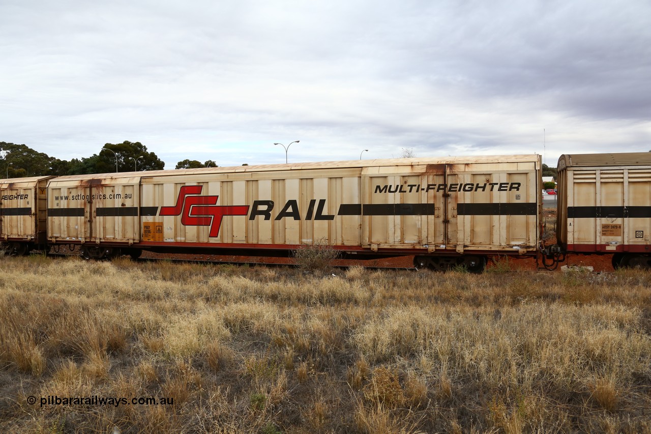 160524 3710
Kalgoorlie, SCT train 2PM9 operating from Perth to Melbourne, PBGY type covered van PBGY 0010 Multi-Freighter, one of eighty two waggons built by Queensland Rail Redbank Workshops in 2005.
Keywords: PBGY-type;PBGY0010;Qld-Rail-Redbank-WS;